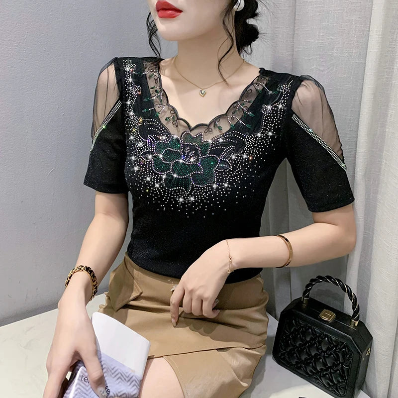 2023 New Summer Clothes Patchwork T-Shirt Sexy V-Neck Crochet Lace Hot Drilling Shiny Diamonds Slim Tops Short Sleeve Tees 34207