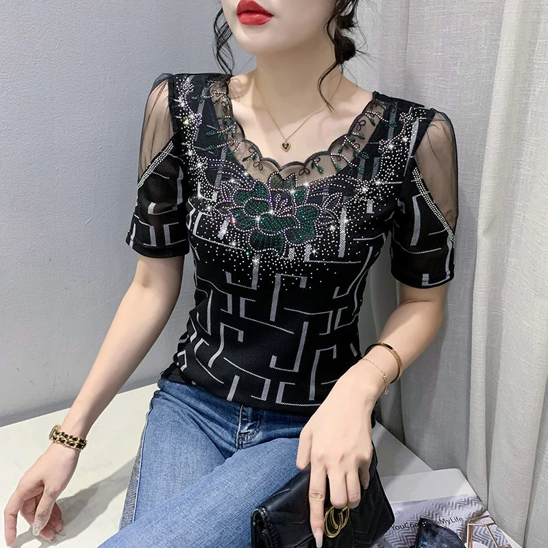 2023 New Summer Clothes Patchwork T-Shirt Sexy V-Neck Crochet Lace Hot Drilling Shiny Diamonds Slim Tops Short Sleeve Tees 34207